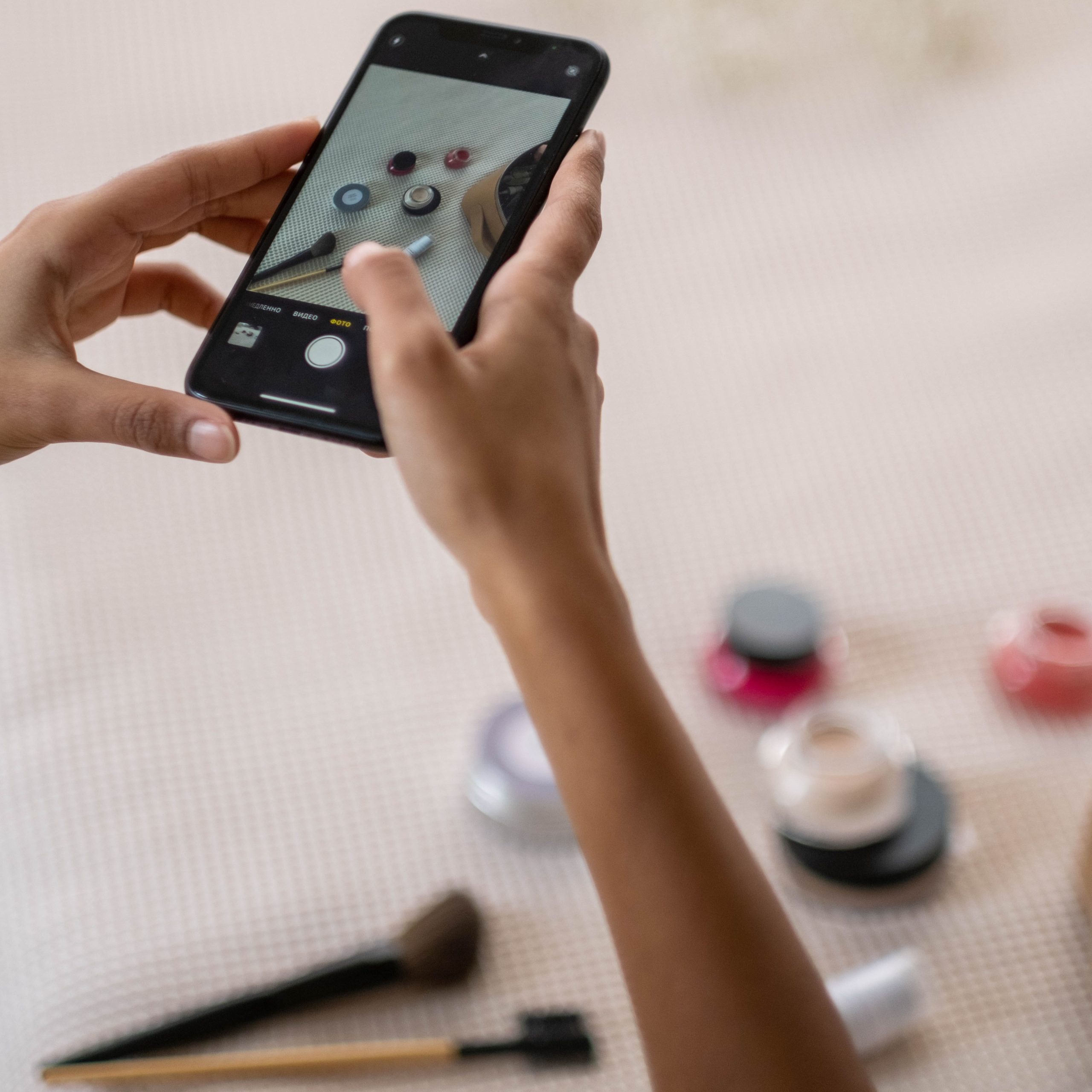 Nano-influenceurs et nano-influenceuses dans une stratégie de marketing d'influence