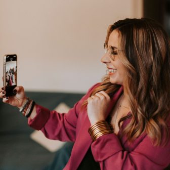Qu'est-ce que le métier de créateur ou créatrice de contenu ?